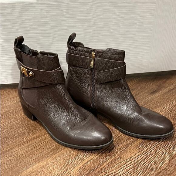 Isaac Mizrahi Brown Ankle Boots with Sleek Design - Picture 1 of 13